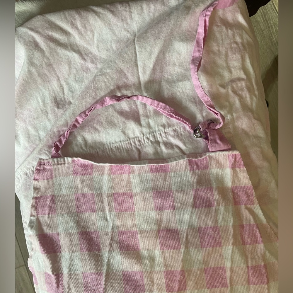 Hello Kitty Apron - Picture 2 of 2